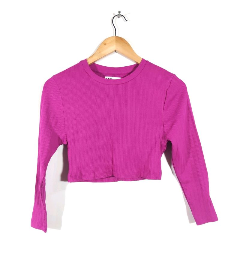 Magenta Plain Casual Crop Top (Women)