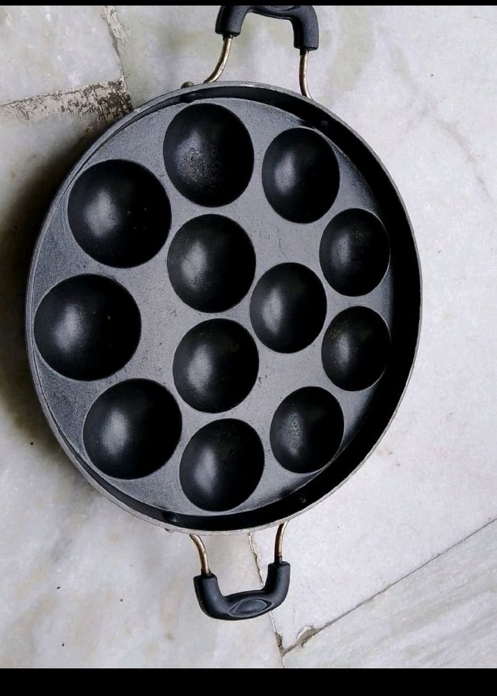 Non Stick Appe Pan In Good Condition