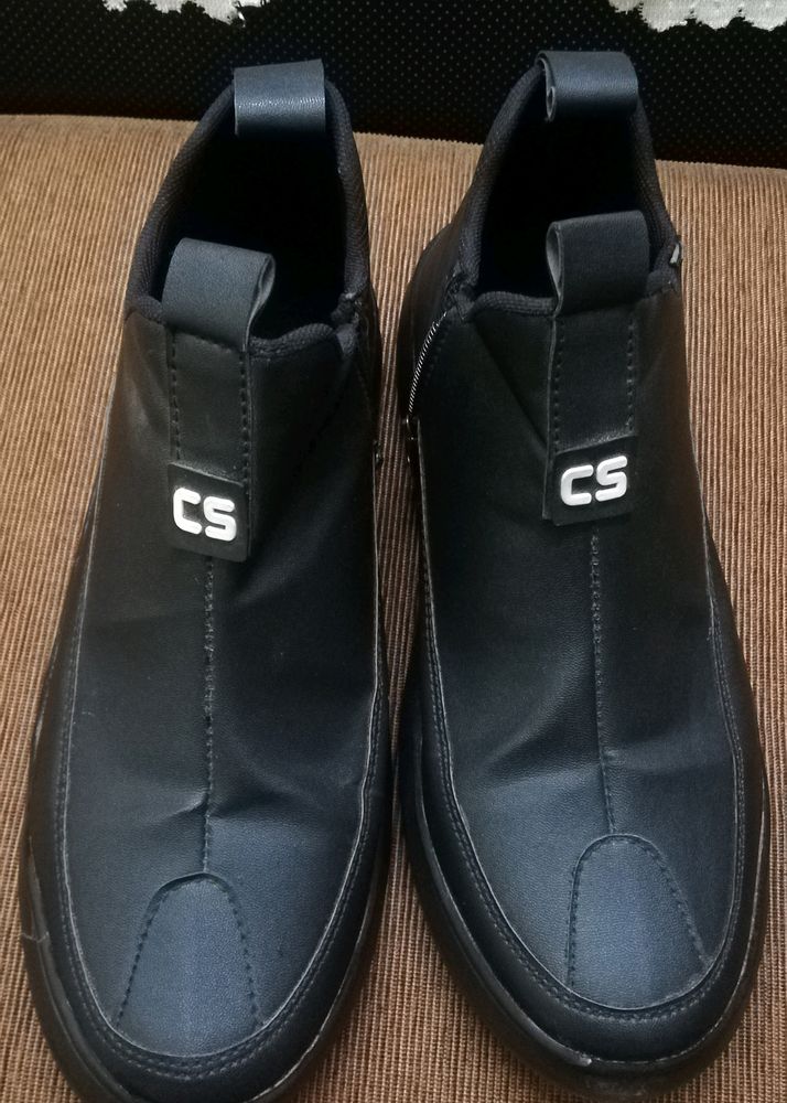 Casual Shoes for Men Size 6