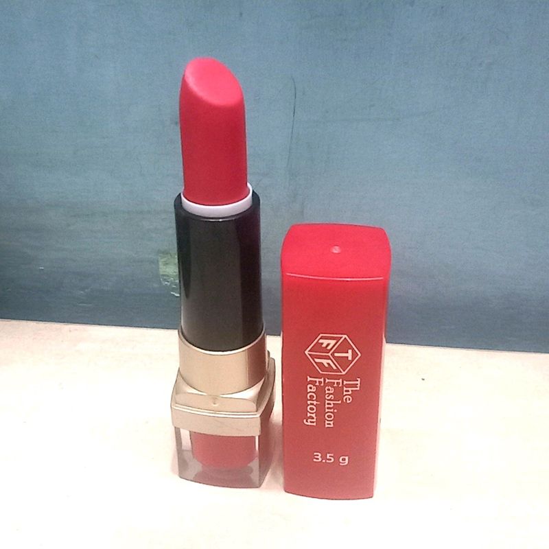 Reddish Pink/ Rani matte lipstick with lip balm