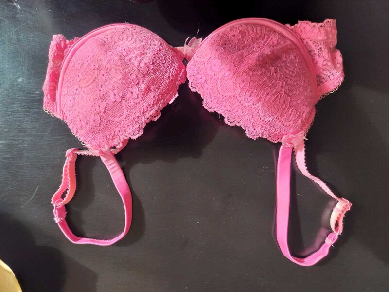 32 D Pink Bra