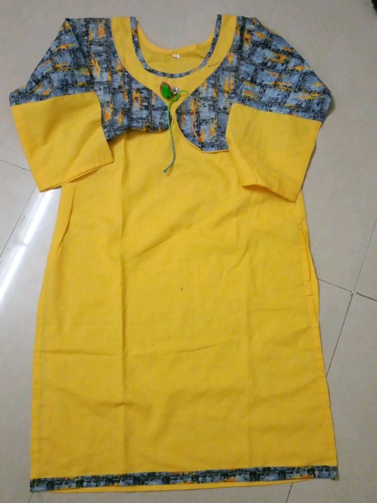 Women Kurti With Short Jacket