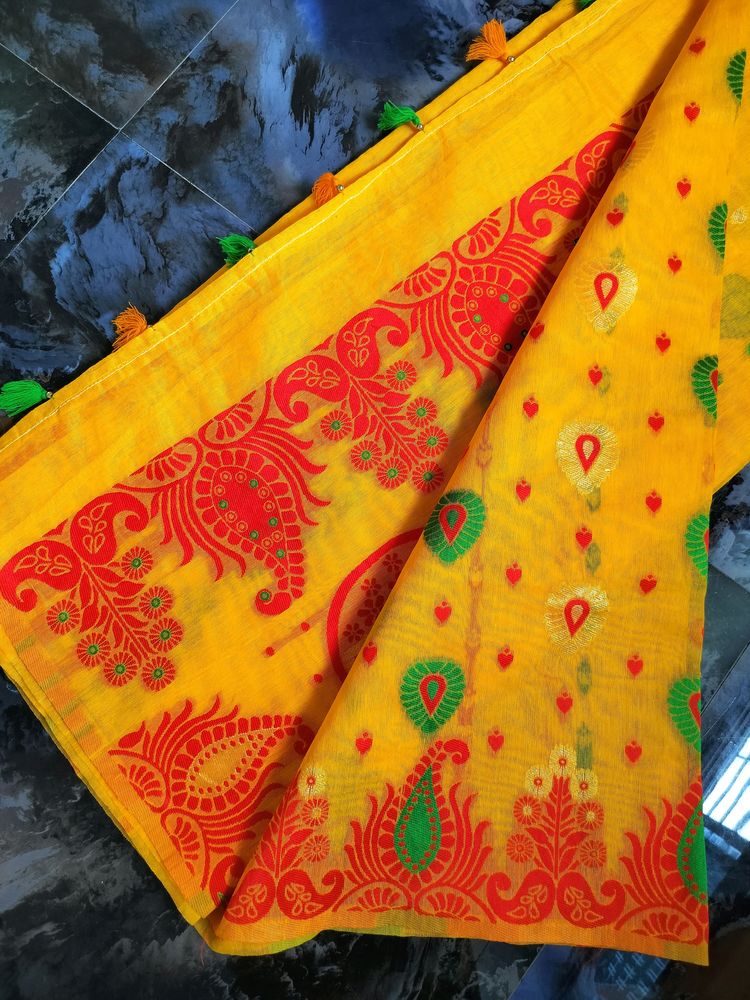 Tant Jamdani Saree