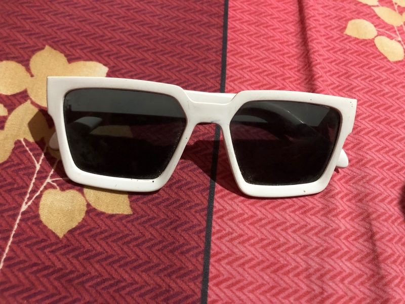 Trendy Black And White Sunglasses