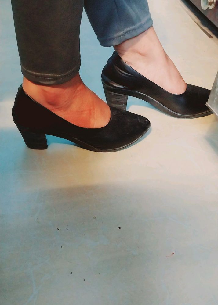 black heel