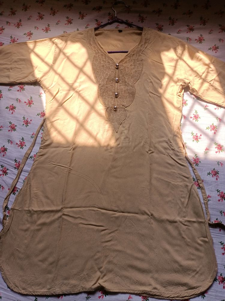 Cream Kurti