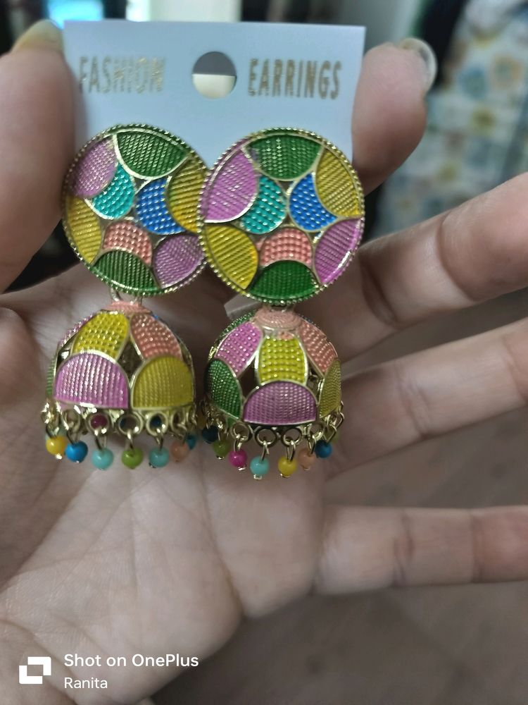 Beautiful earrings set of 2