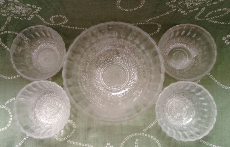 Beautiful Glass Bowl Set Pack Of 5