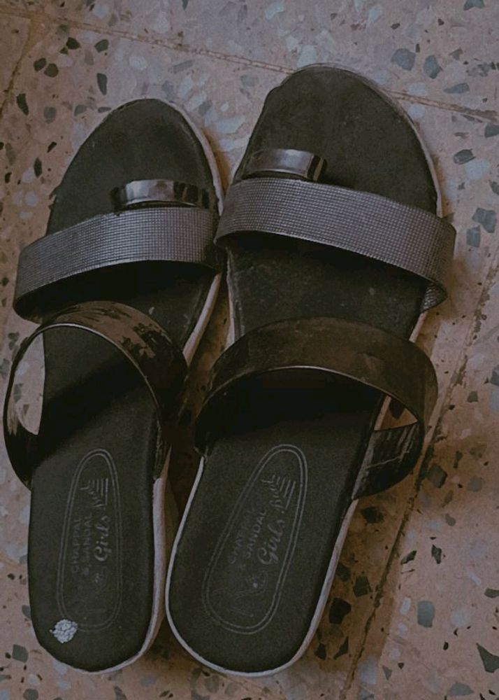 sandal ,size 7