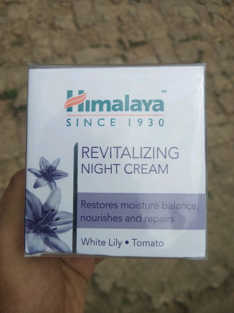 Himalaya Revitalizating Night Cream