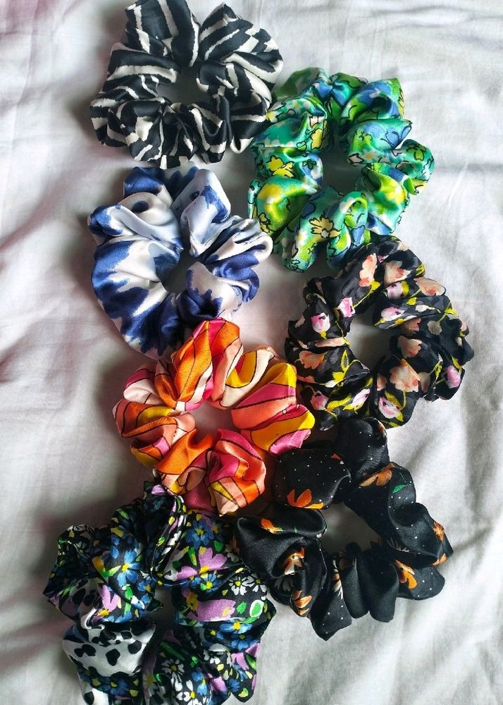 Printed Multicoloured Scrunchies