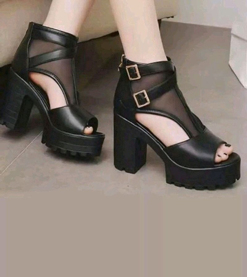 New Black Heel