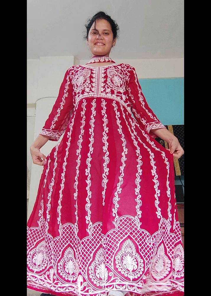 chikankaeri kurta with dupatta