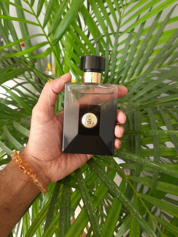 Versace Oud Noir 100ml  🖤