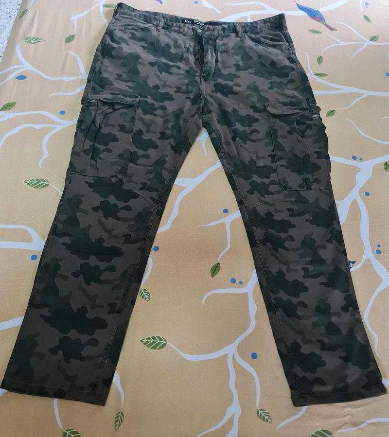 Flying Machine Men Olive Mid Rise Camouflage Pant