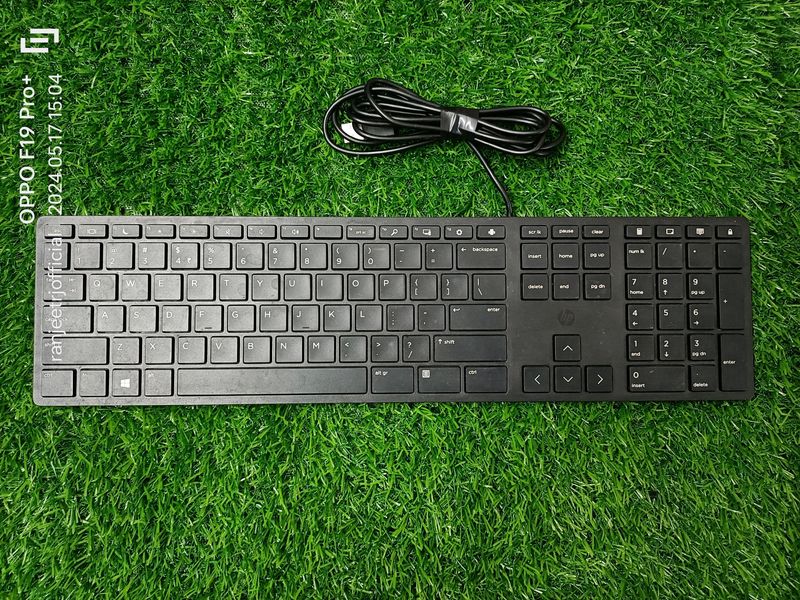 HP 320K Wired Desktop Noiseless Keyboard