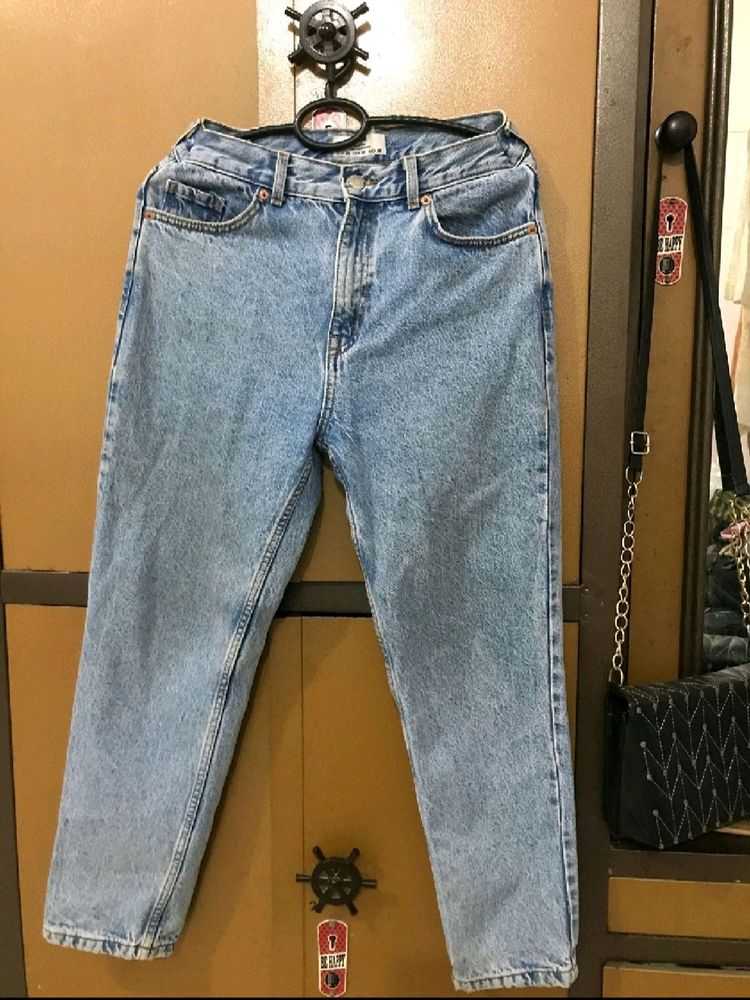 BRANDED NEW WOMENS DENIM JEANS