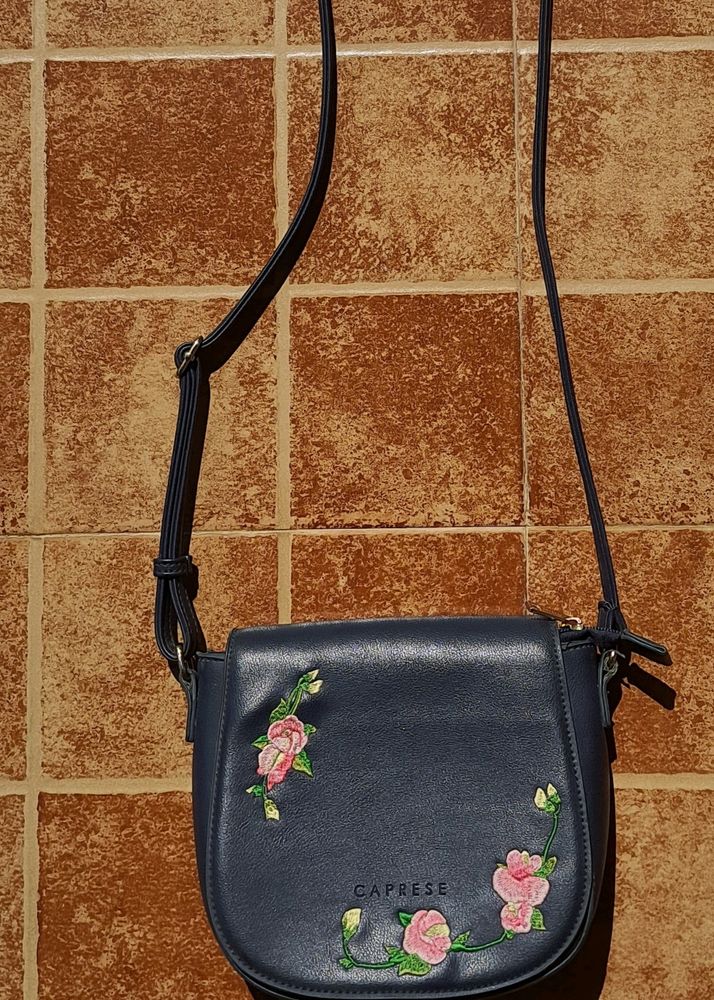 Caprese Sling Bag