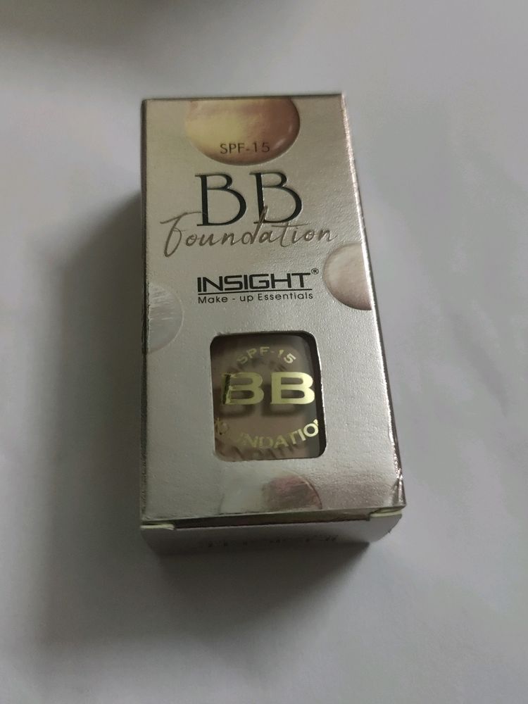 Insight Foundation 01 Natural Beige