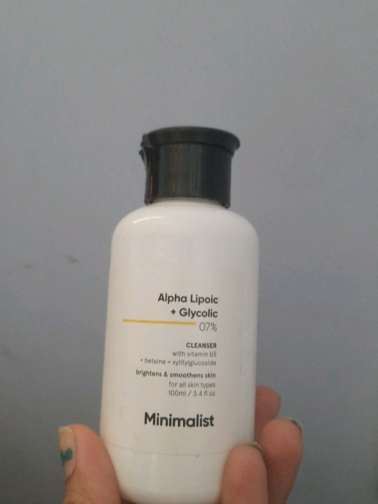 Minimalist Alpha Lippic Glycolic Cleanser