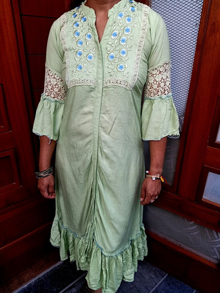 💚 Women Thread Work Kurta 💚