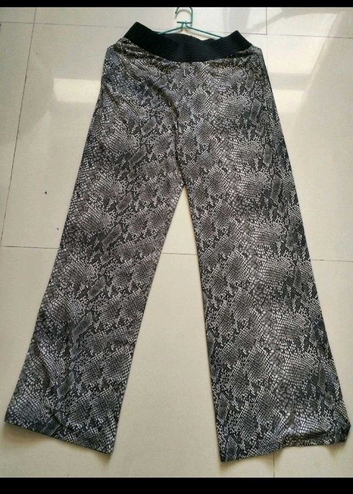 Premium Flared Pants