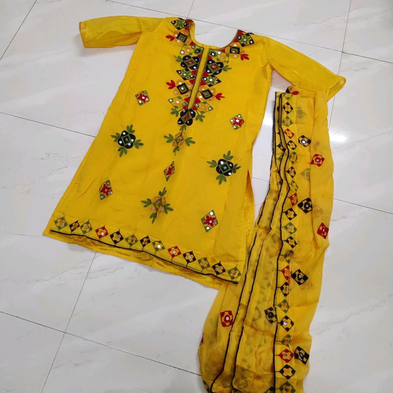 Xxl Kurti And Dupatta