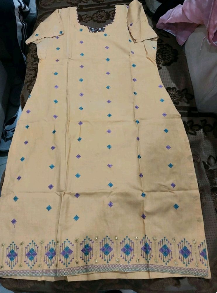 Kurta And Salwar Set