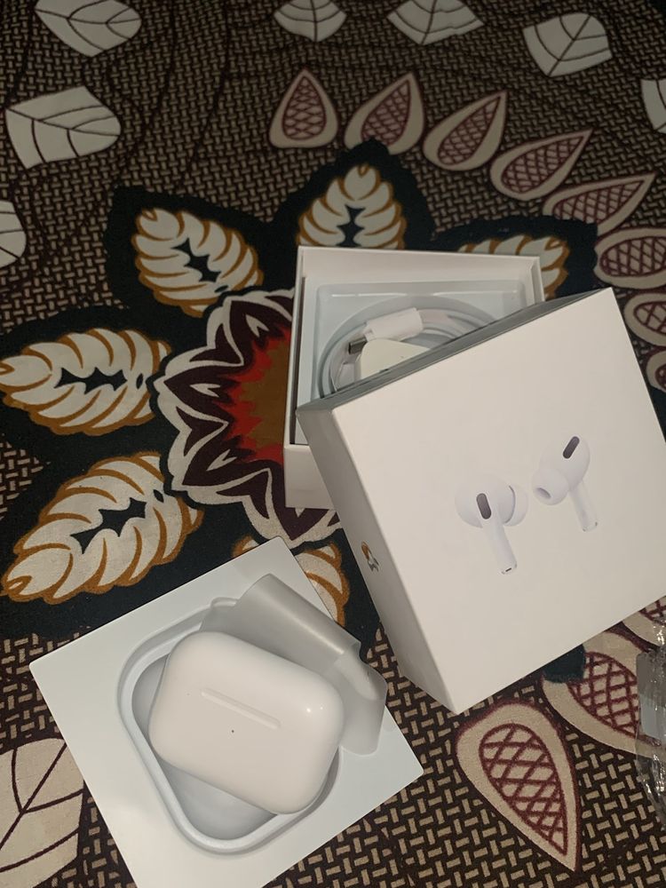 Apple Air Pods First Copy