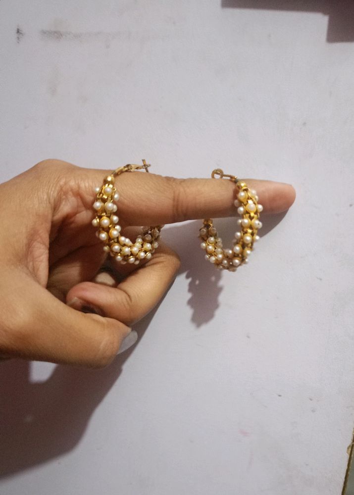 Golden Pearl Necklace