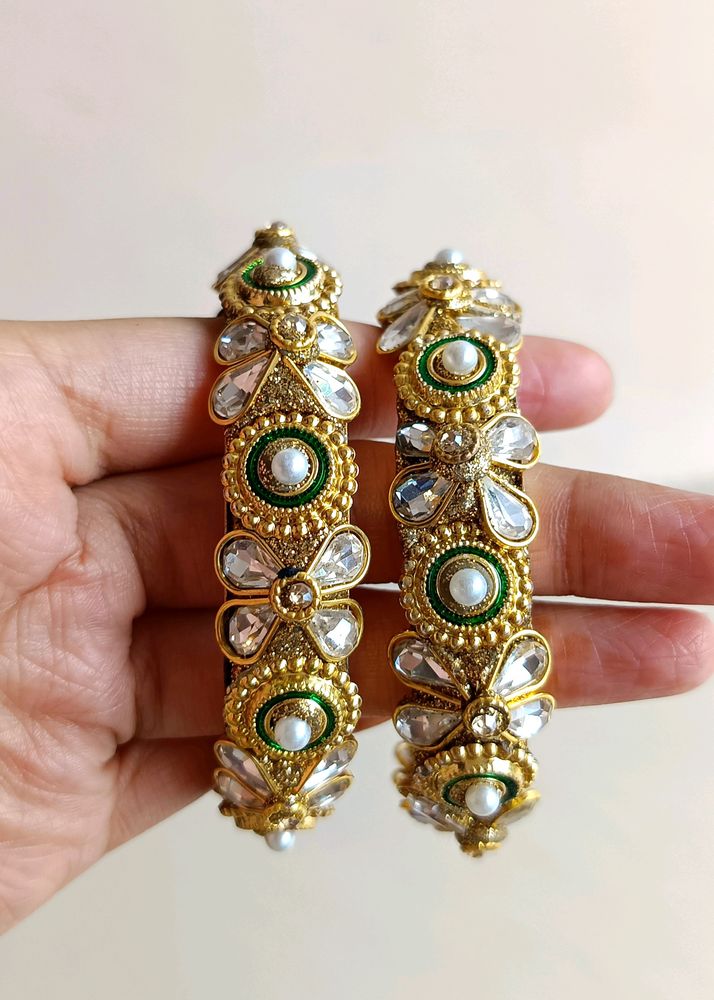 TRISHA BY KUNDAN BANGLE SET