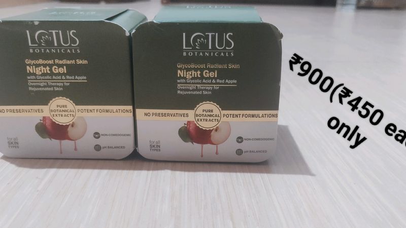 2 Lotus GlycoBoost Radiant Skin Night Gel Cream