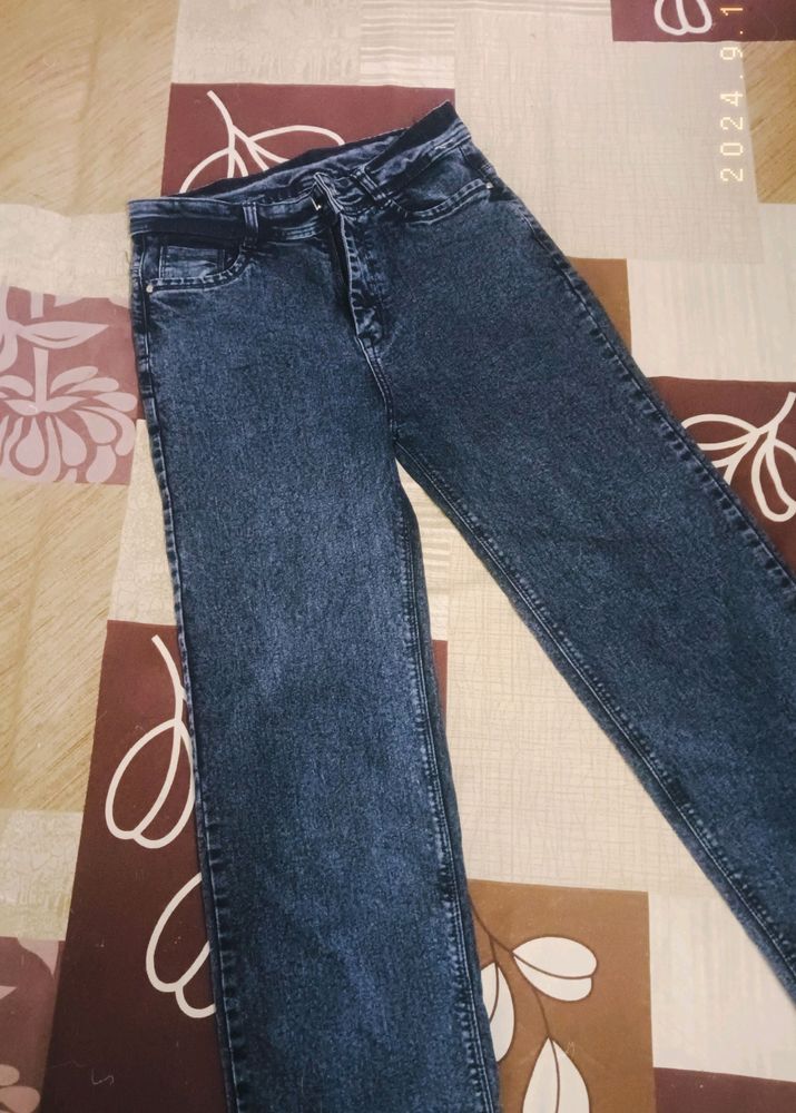 Straight Jeans Womens 💅