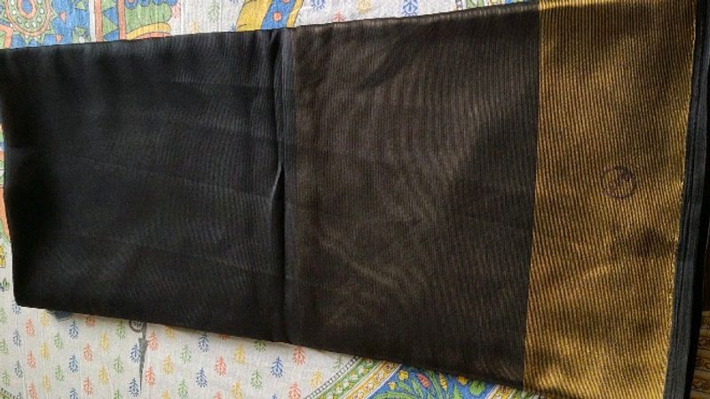 Black Saree With Zari Border💕