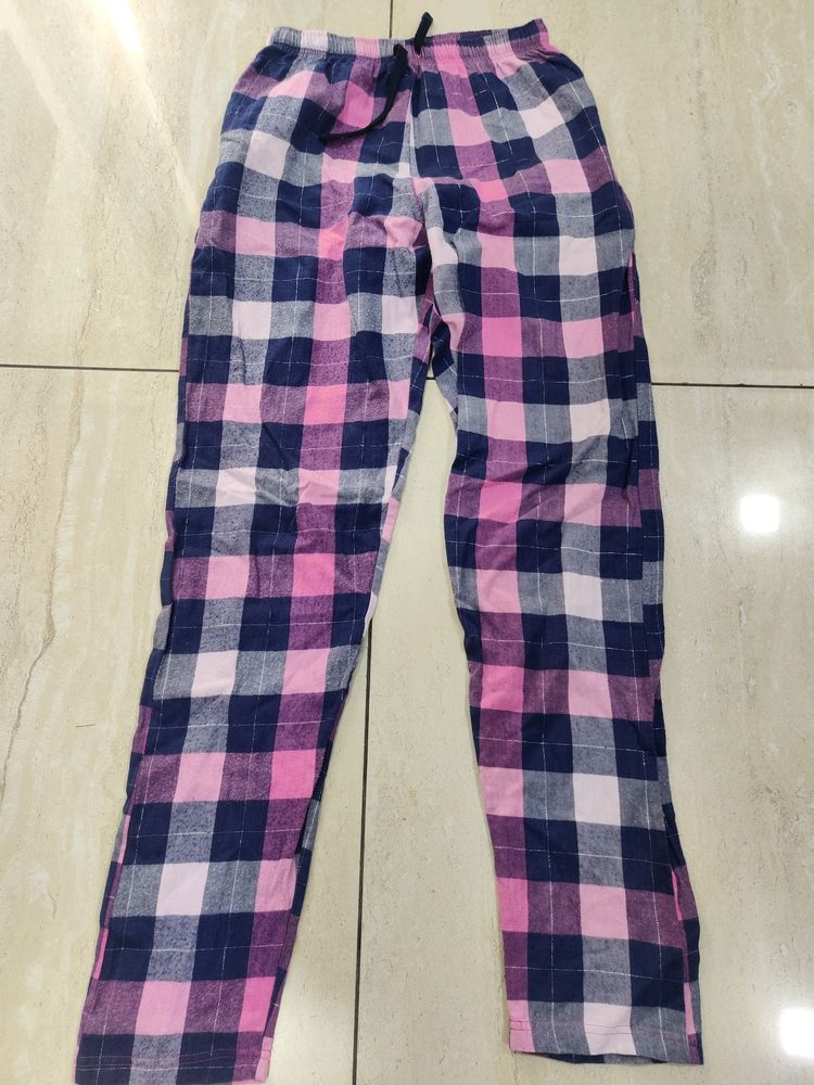 Check Trouser.. No Defects. Super Comfortable