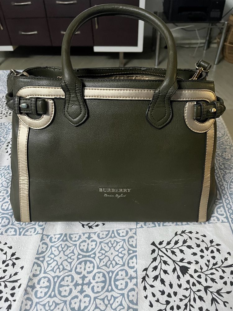 Burberry Green Purse