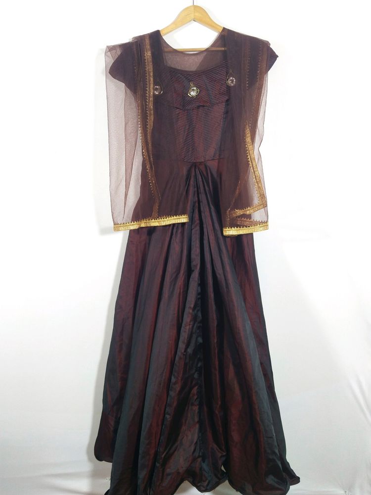 Brown Gown (Women's)