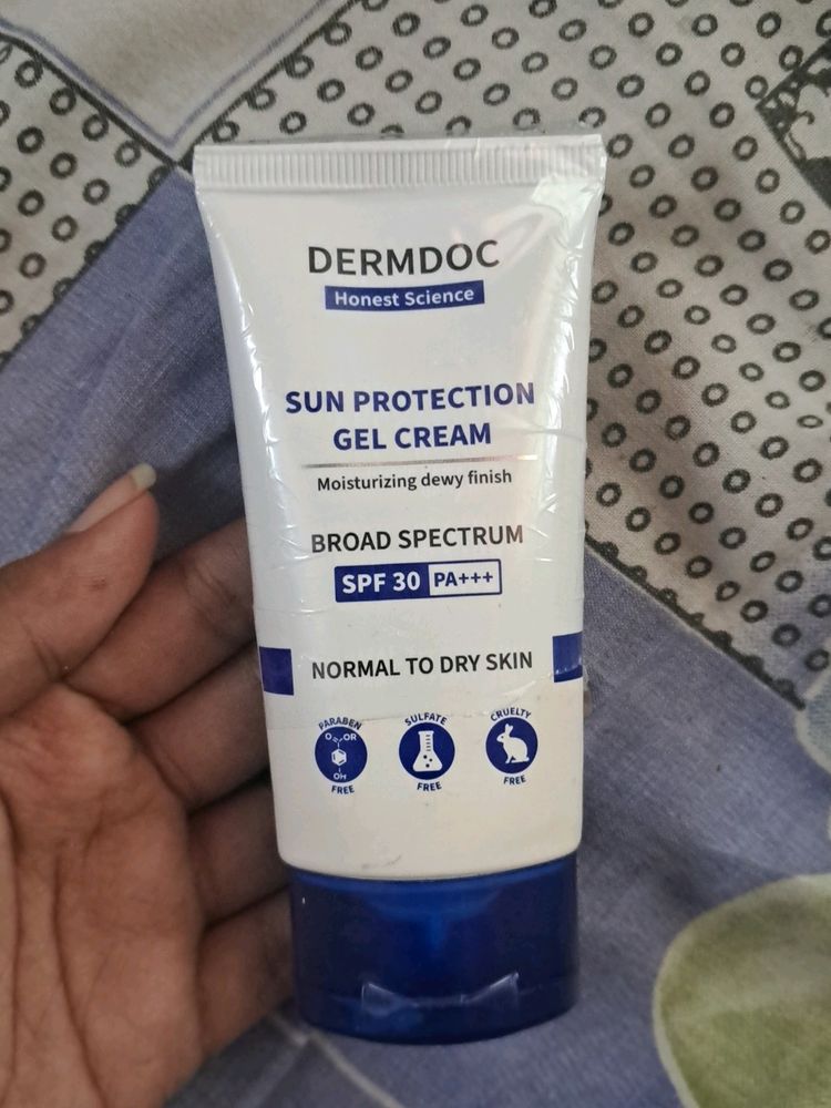 Dermdoc Sun protection Gel Cream And A Free Scrub