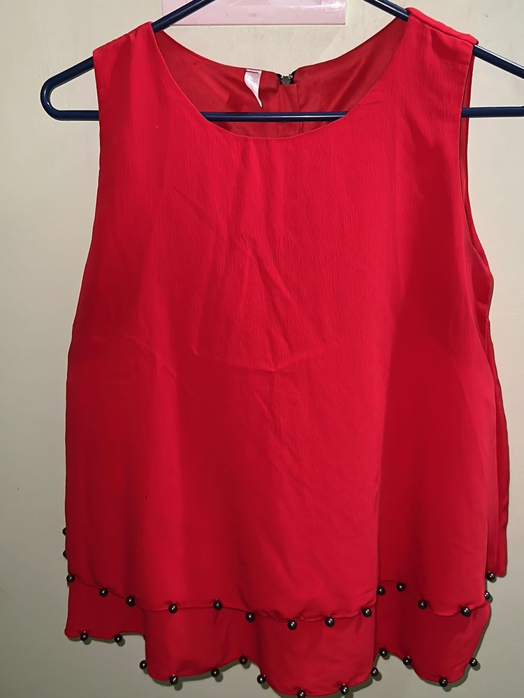 Women Red Top