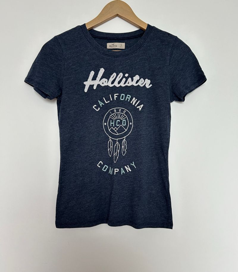 Hollister T Shirt!