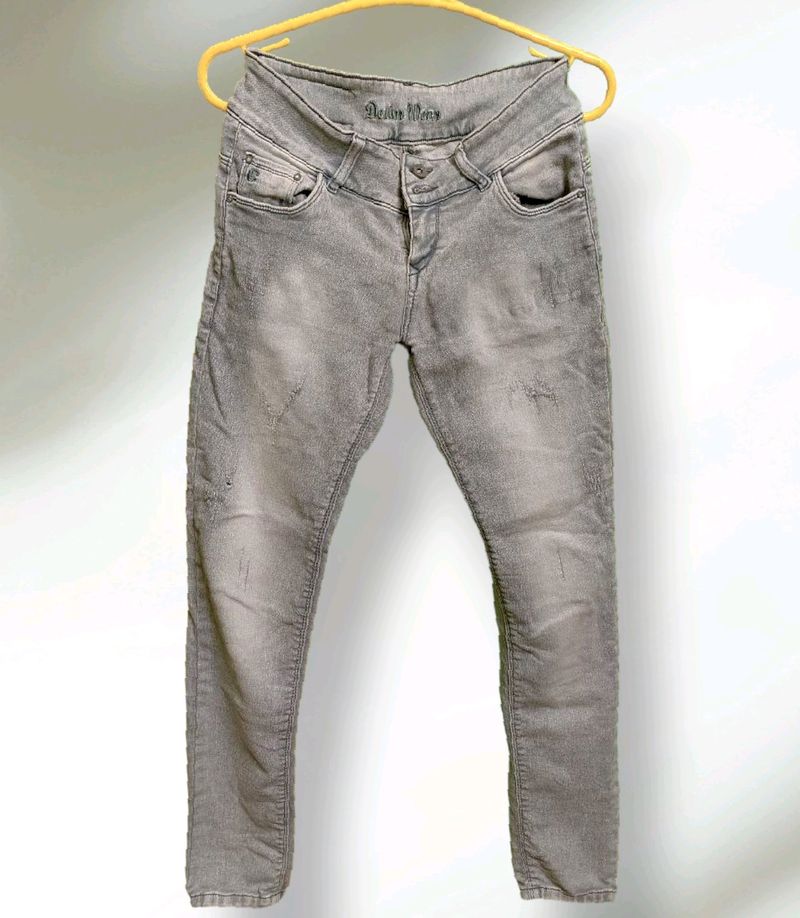 Slim Fit Ripped Denim For Women - Grey (30in)