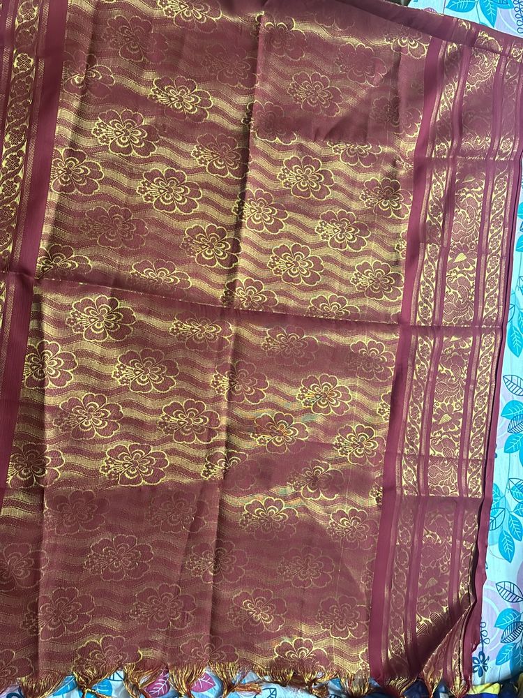 Ponadai Shawl