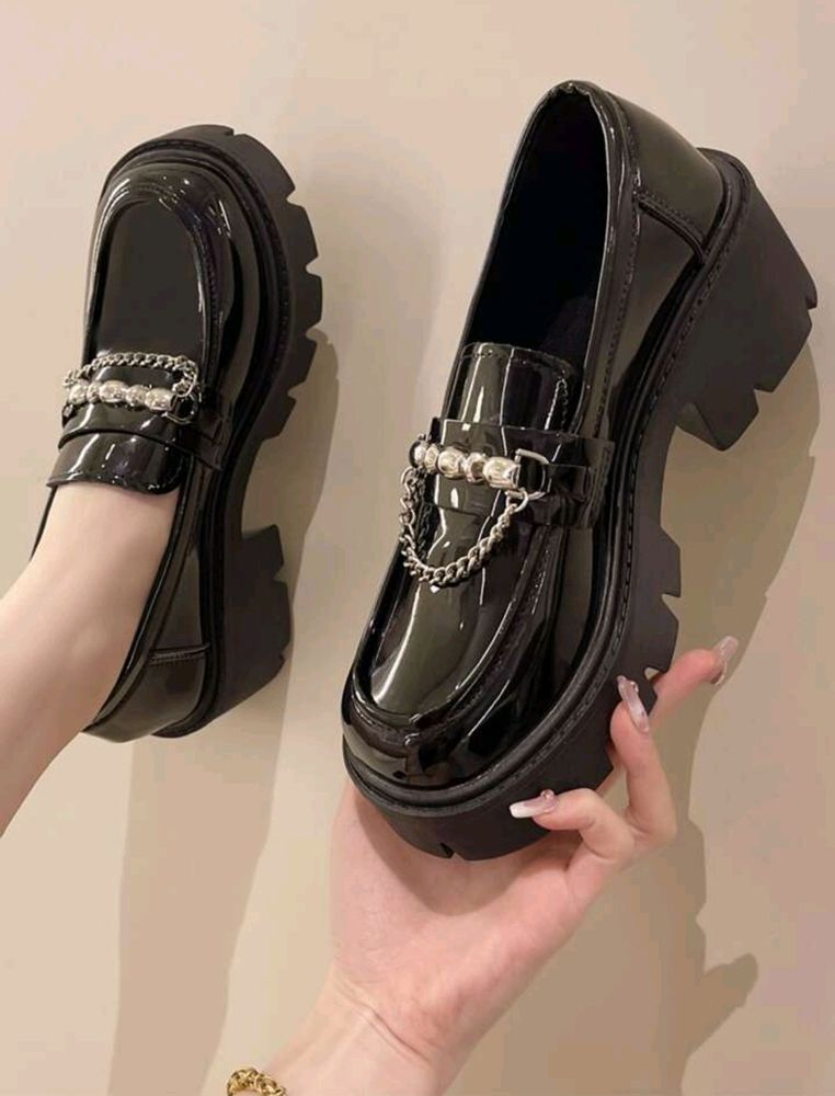 Chunky Loafers With Chain Detailing