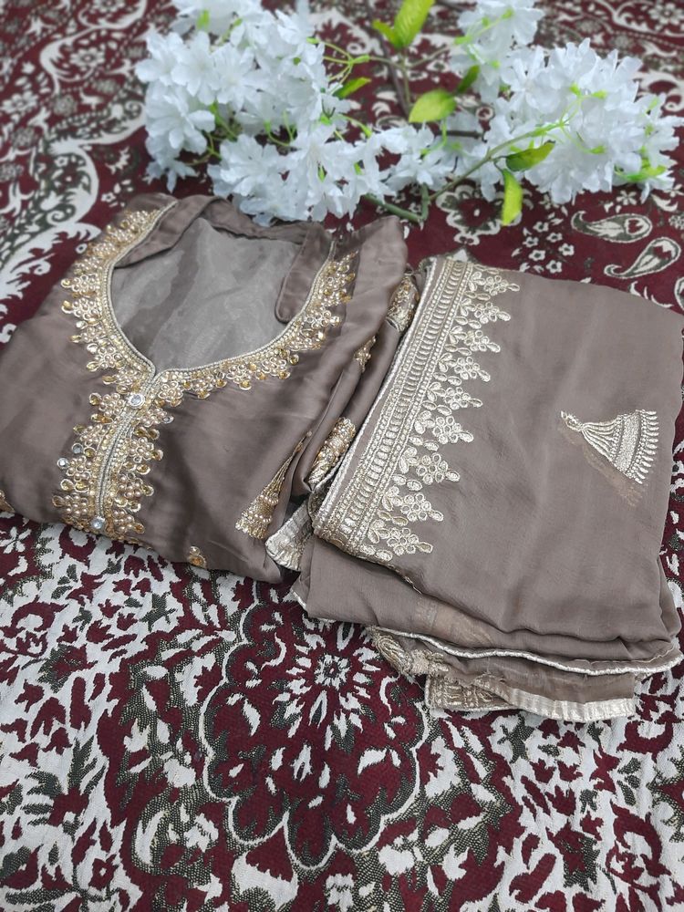 Brown Colour Suit With Pant And Dupatta🤎