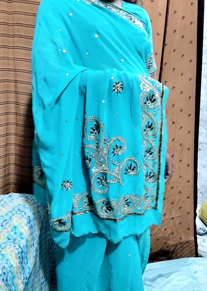 Crepe Satin With Blouse New Condition