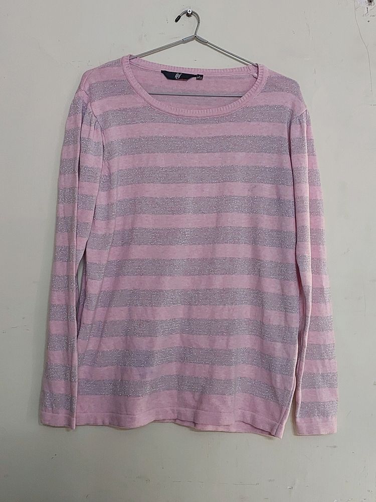 Roundneck Sweater With Stripe Pattern