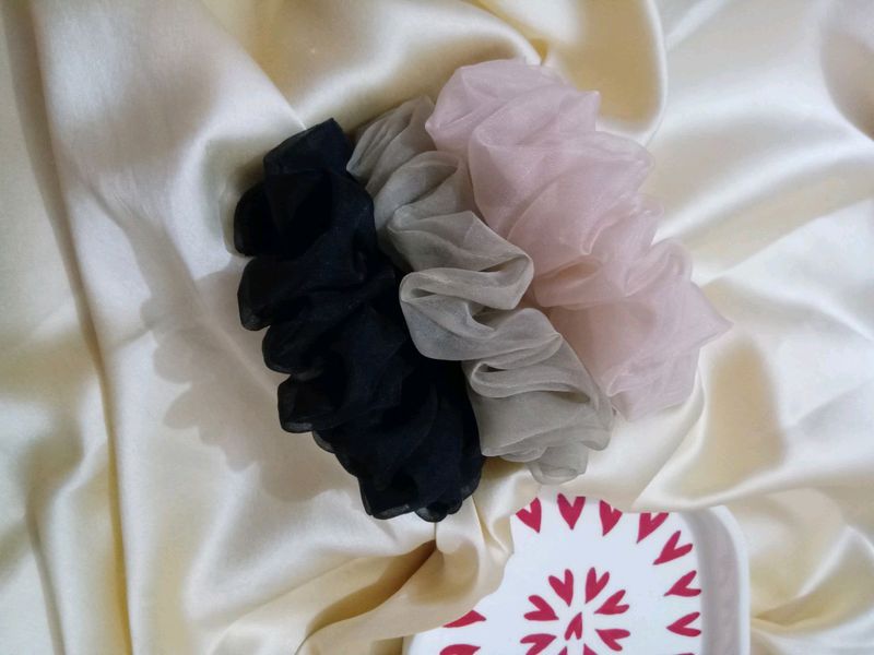 3 Organza Fluffie Scrunchies