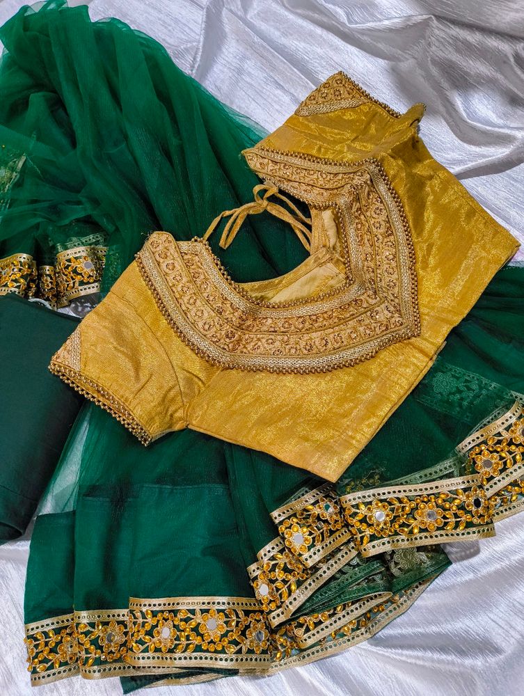 🔥SALE🔥 Green Net Saree - Fullset New✨