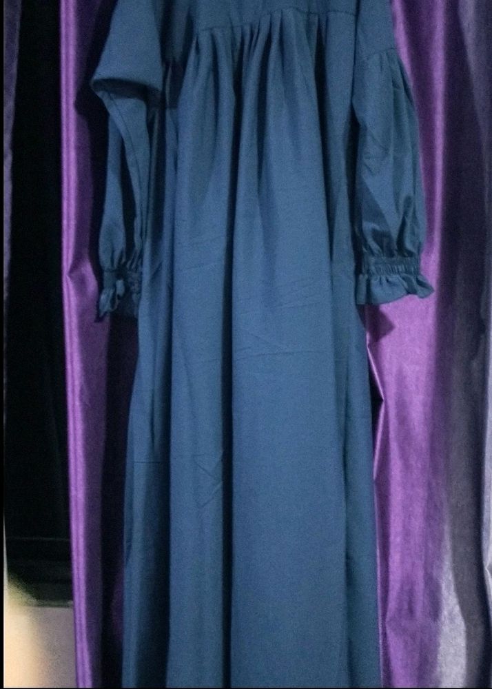 Blue Colour Elastic Sleeves Abaya, Totally New, Lo