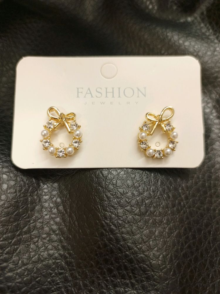 Korean Crystal Pearl Stud